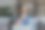 有思想的年轻人考虑在家解决问题。图片下载