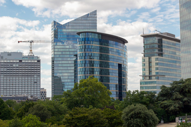 布鲁塞尔的现代建筑图片下载