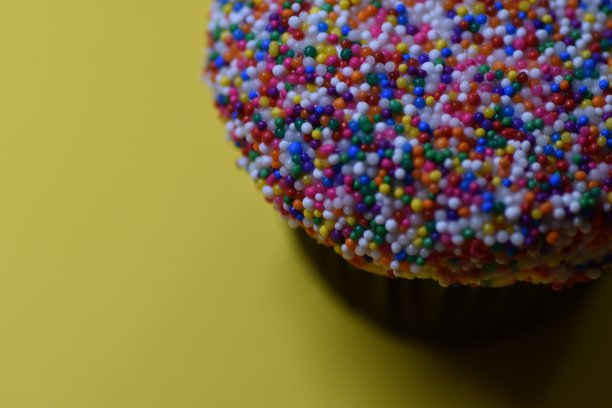 撒上蛋糕图片下载