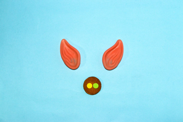 猪头创意概念来自棍子和耳朵，最小的概念图片下载