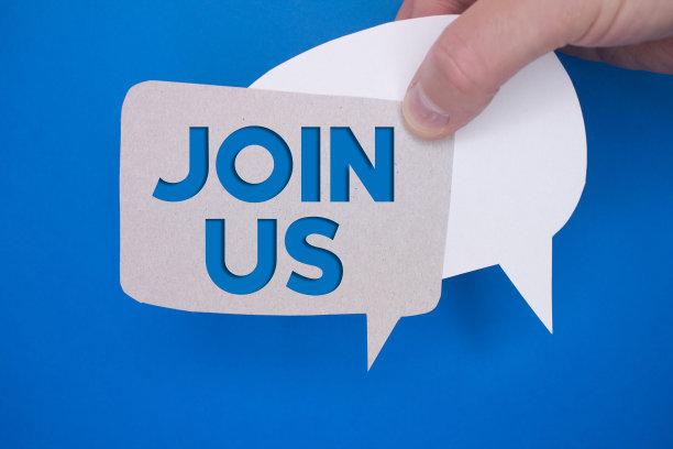 语音泡泡在彩色背景前加入我们的文字。图片下载