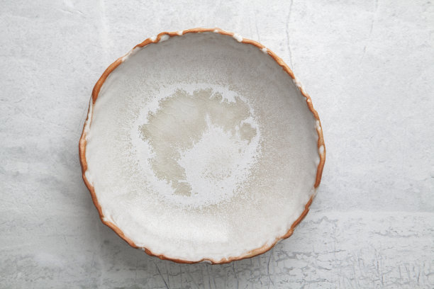 天然手工陶瓷空板，俯视图图片下载