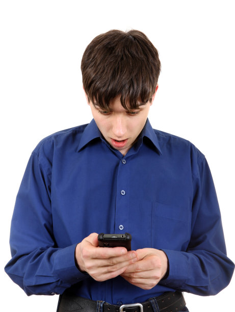 有手机的年轻人图片下载