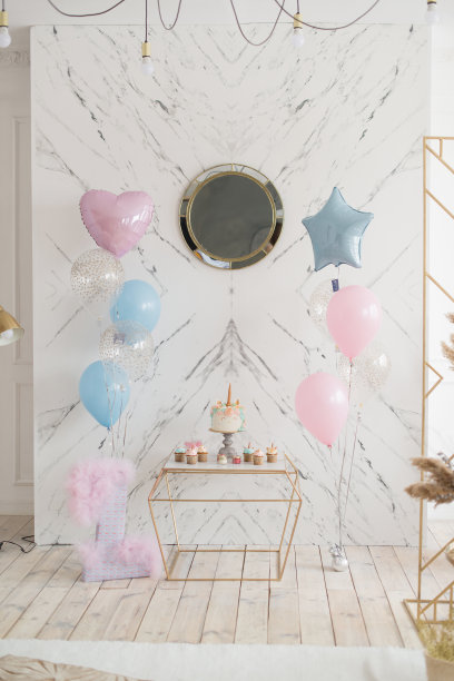 可爱的独角兽蛋糕生日，节日装饰图片下载