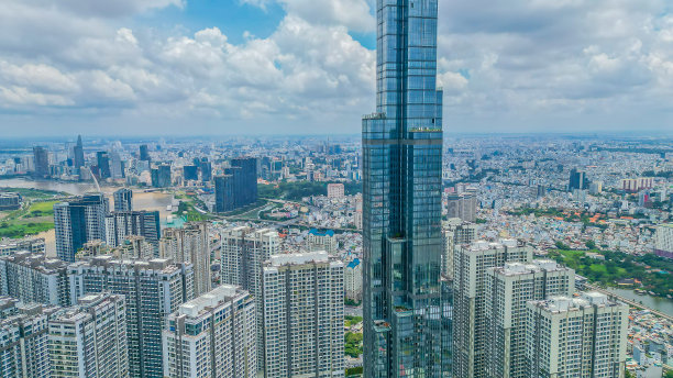 地标81号是胡志明市和越南最高的建筑。图片下载
