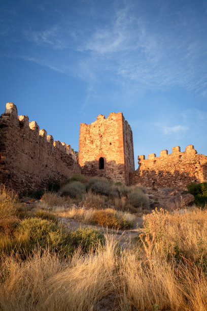 中世纪城堡与景观图片下载