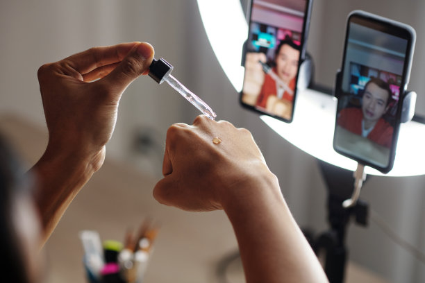 男士测试皮肤血清图片下载