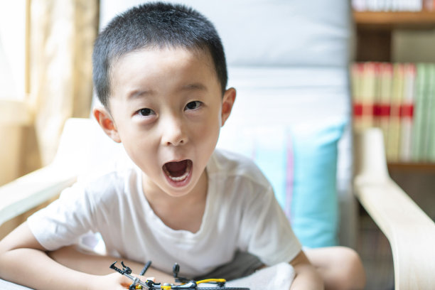 一个中国孩子图片下载