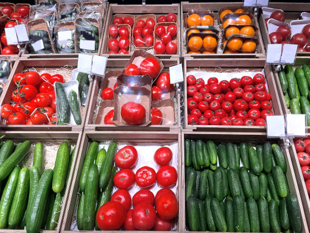 在市场买蔬菜图片下载