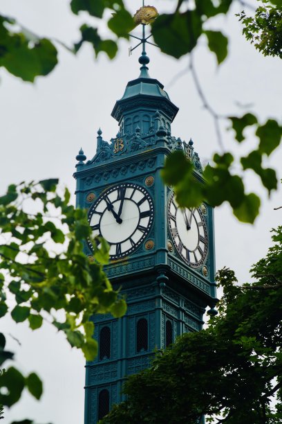 古老的钟楼图片下载