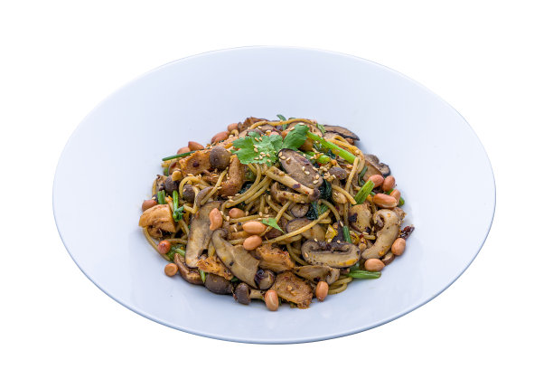 Mala Lion Mane Aglio Olio在一个盘子孤立的纯白色背景的侧视图图片下载