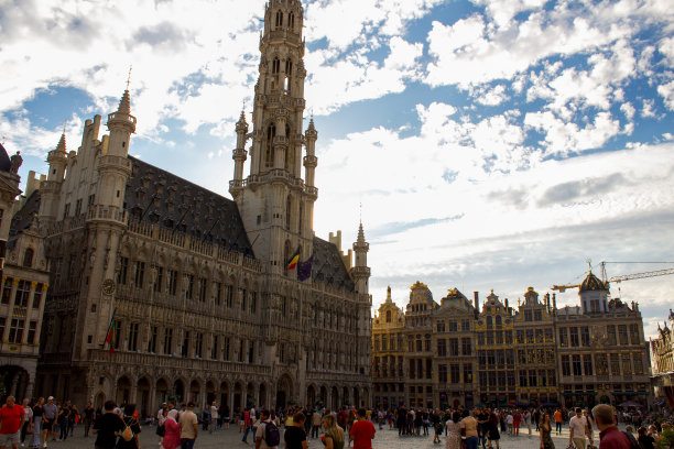 布鲁塞尔市政厅和大广场图片下载