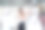 女裁缝用卷尺给模特量婚纱图片下载