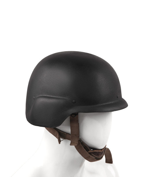 白色背景上独立的现代黑色安全帽。军用士兵头盔，先进战斗头盔(ACH)是美国陆军使用的下一代防护战斗头盔。图片下载