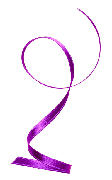 闪亮的淡紫色缎带在白色背景上孤立。缎带图像用于装饰设计。图片下载