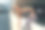 活泼的女生向前做单腿步弓步练习图片下载