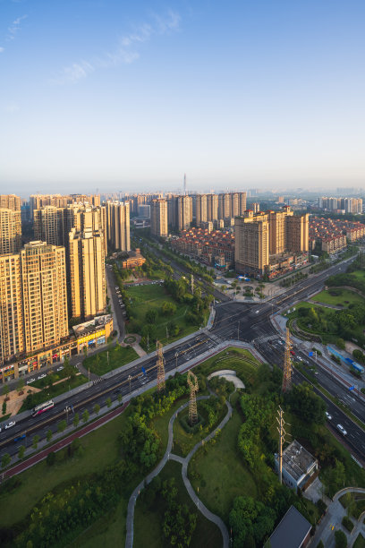 黄昏的现代城市图片下载