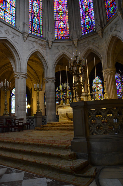 2017年3月23日:巴黎圣日尔曼·欧塞尔罗斯哥特式大教堂图片下载