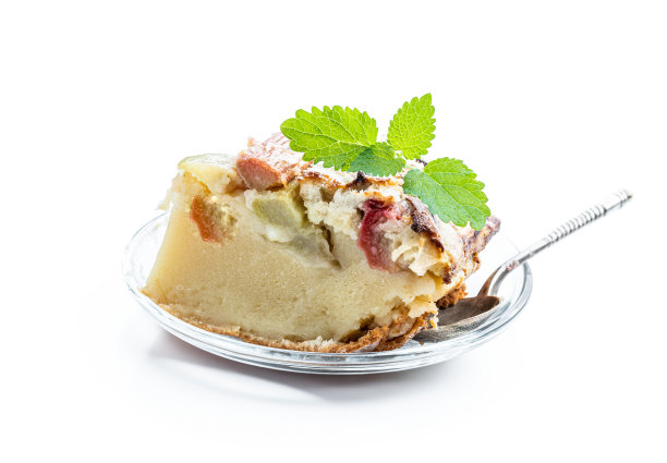 自制大黄蛋糕片孤立在白色图片下载