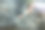 小女孩爬上岩石图片下载