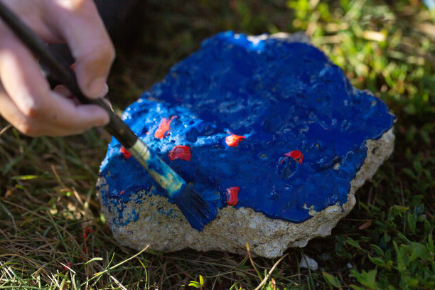 儿童大师班水粉石画。图片下载