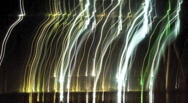 大城市夜景霓虹灯光图片下载