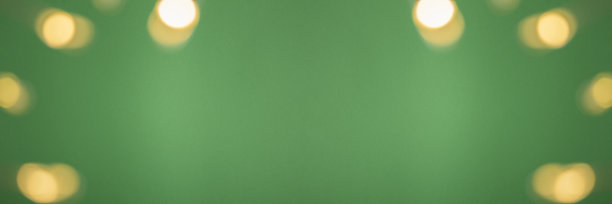 横幅。节日绿色背景发光的花环。副本的空间。图片下载