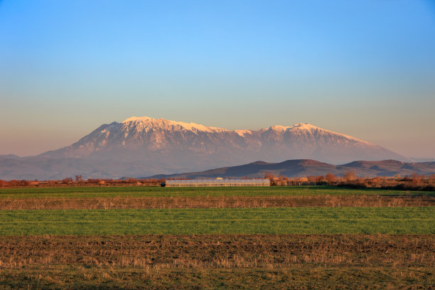 马里·托莫里特，托莫山图片下载