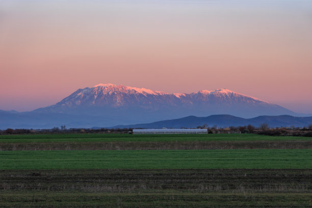马里·托莫里特，托莫山图片下载