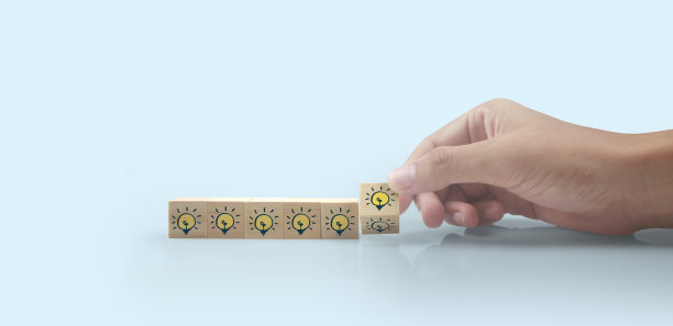 木块在手的空间和字决定图片下载