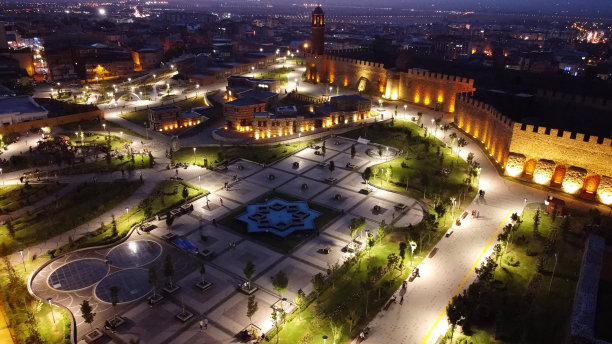 土耳其无人机拍摄的埃尔祖鲁姆城堡图片下载