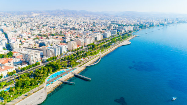 塞浦路斯利马索尔摩洛斯的鸟瞰图图片下载