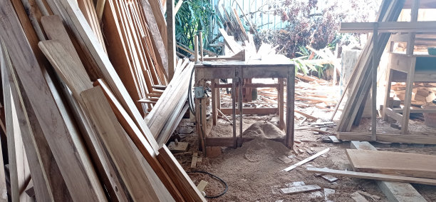 印尼的传统木工图片下载