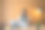 关于年轻亚洲妇女在家里的笔记本电脑前学习的正面观点-女孩阅读书籍准备考试测试在线咨询-教育和学习的概念。图片下载