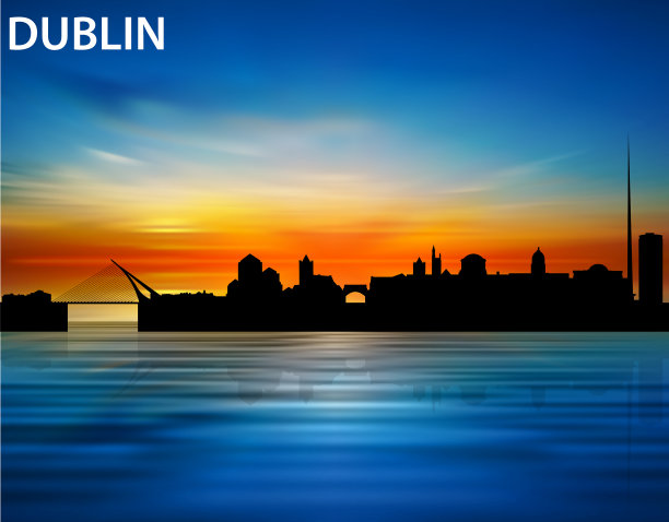 都柏林城在日落时的剪影图片下载