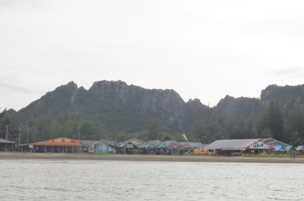 海滩山丛林图片下载