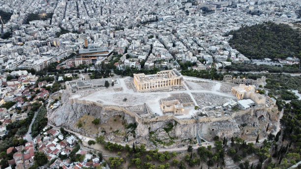 雅典卫城，帕台农神庙，无人机夜景图片下载