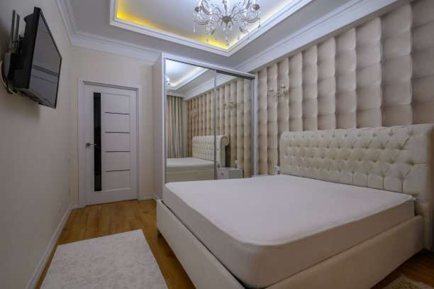 豪华精心设计的现代米色主卧室图片下载