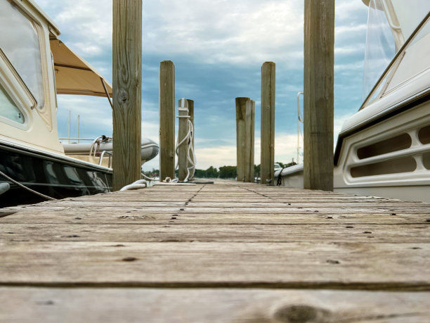 航海，船坞的水面视图图片下载