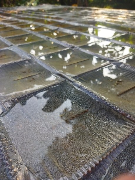 塑料覆盖混凝土铁框架图片下载