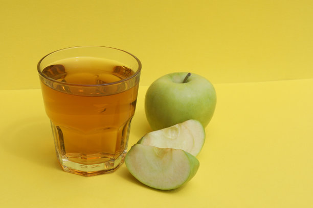 一杯苹果汁图片下载