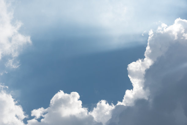 云在天空图片下载