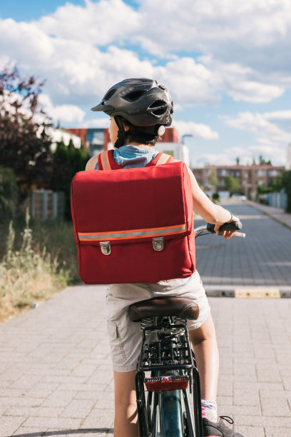 回到学校图片下载