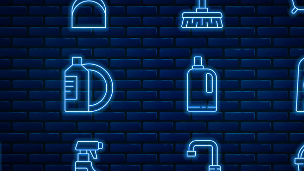 用抹布将线桶打湿地板并清洗图片下载