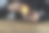 男人拿着灯泡，新思想的想法用创新的技术和创造力。创造力的概念图片下载
