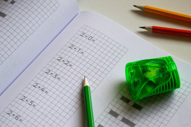 回到学校，学习正确的数数图片下载