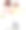 穿白围裙的女人拿着煎锅图片下载