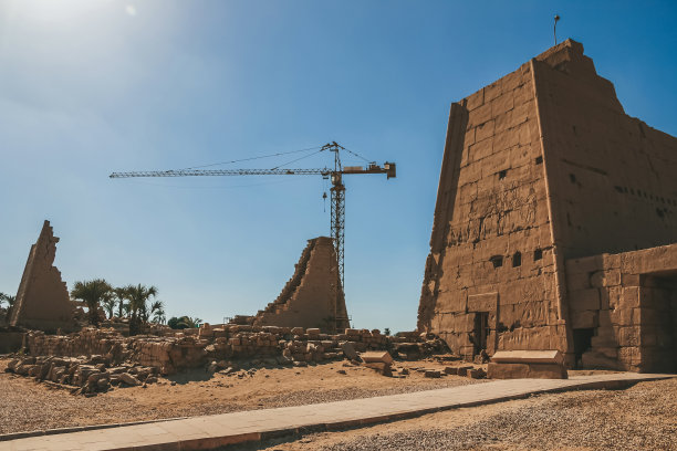 埃及卡纳克神庙遗址，卢克索最大的露天博物馆图片下载