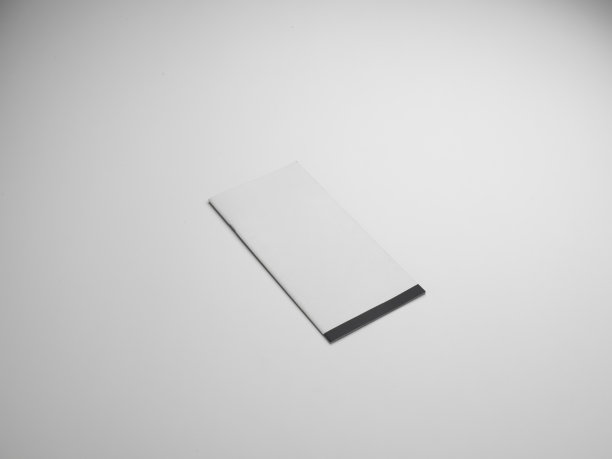 模拟杂志，书或白色背景的目录。图片下载