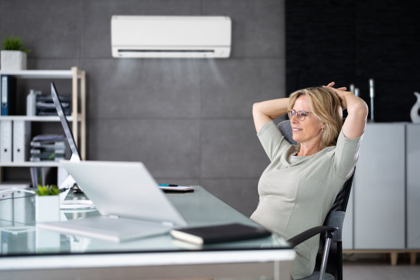 空调和房间交流图片下载